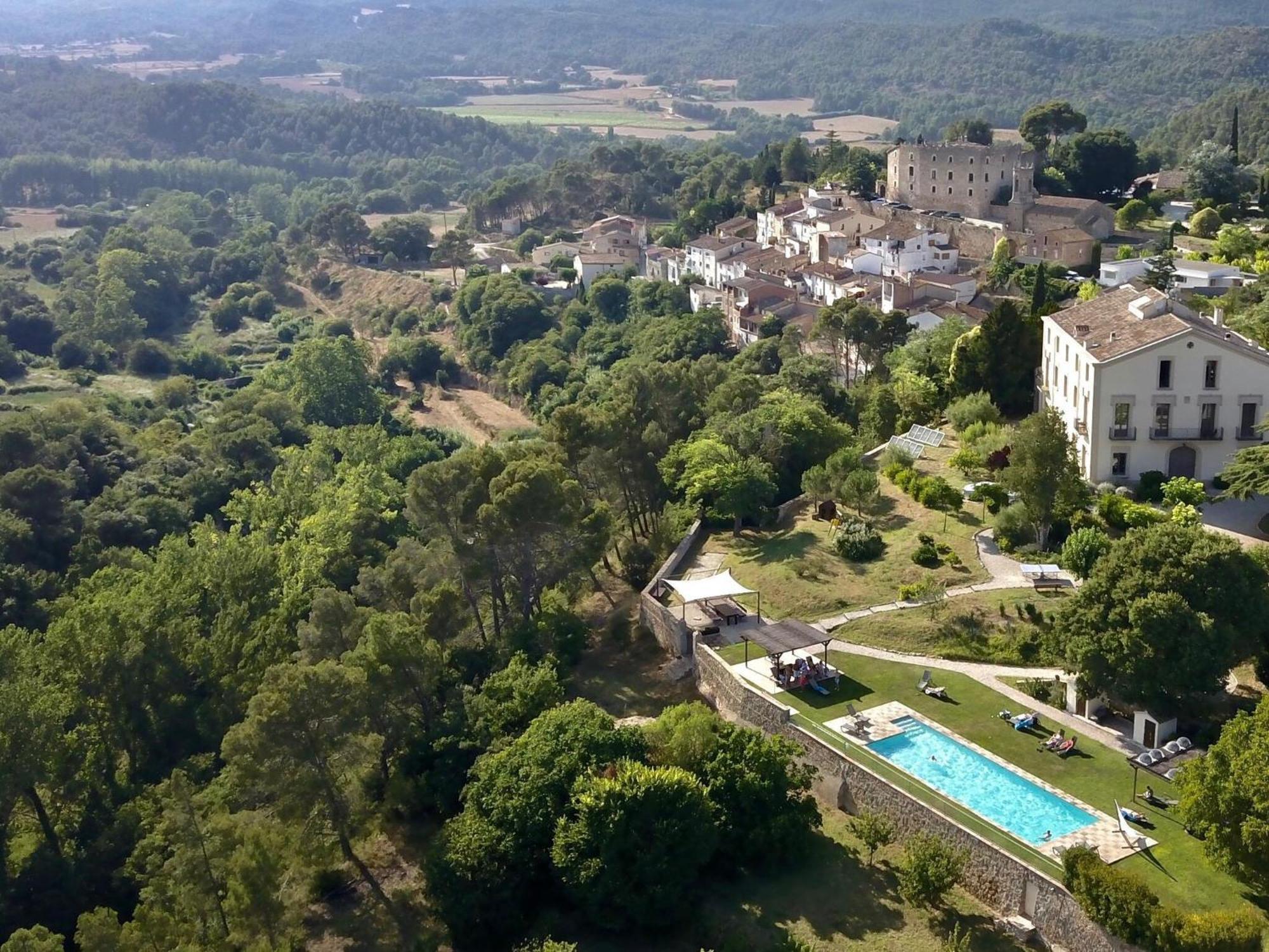 Castle Apartment For 5 People With Terrace La Torre de Claramunt Exteriör bild